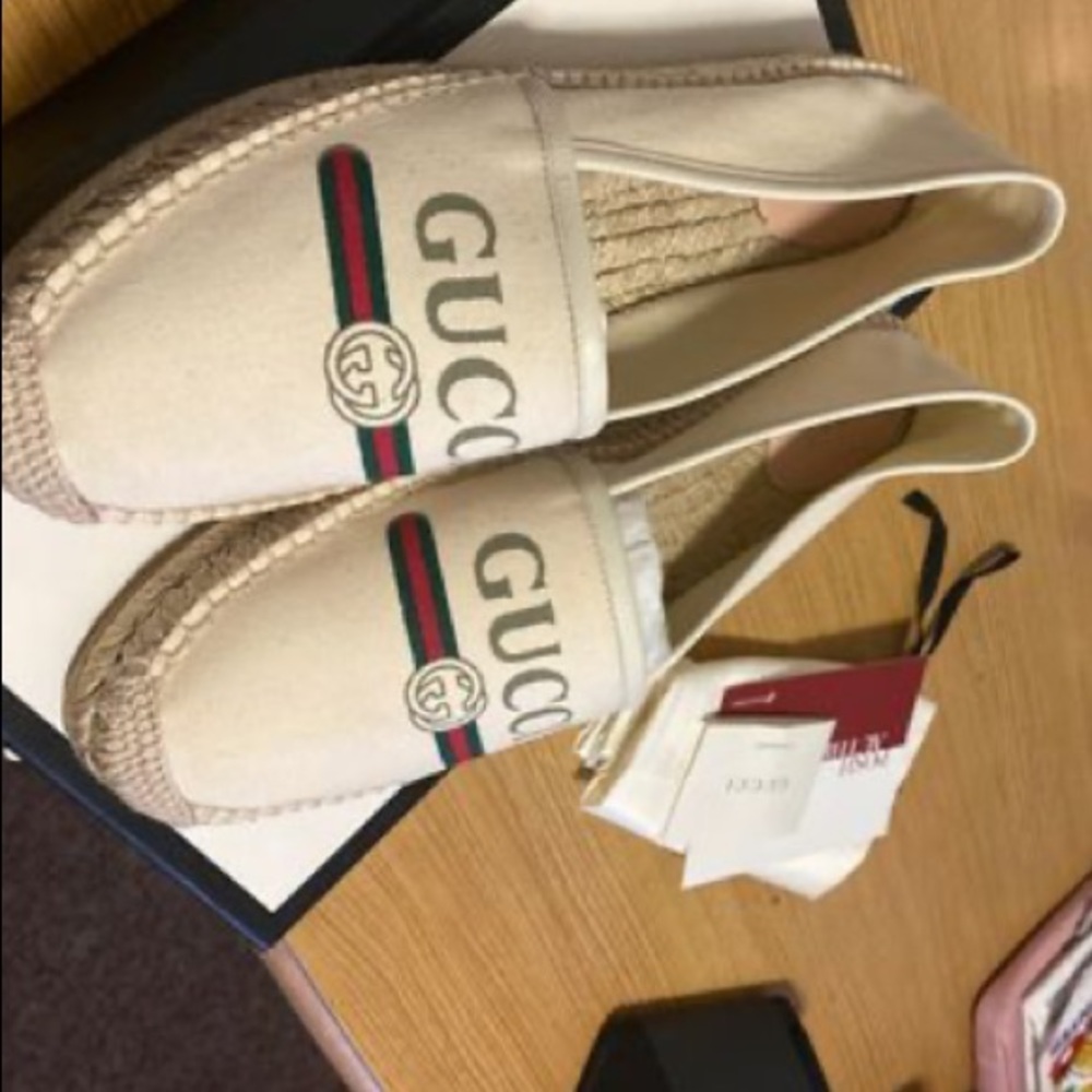 Gucci espadrille slide on shoes